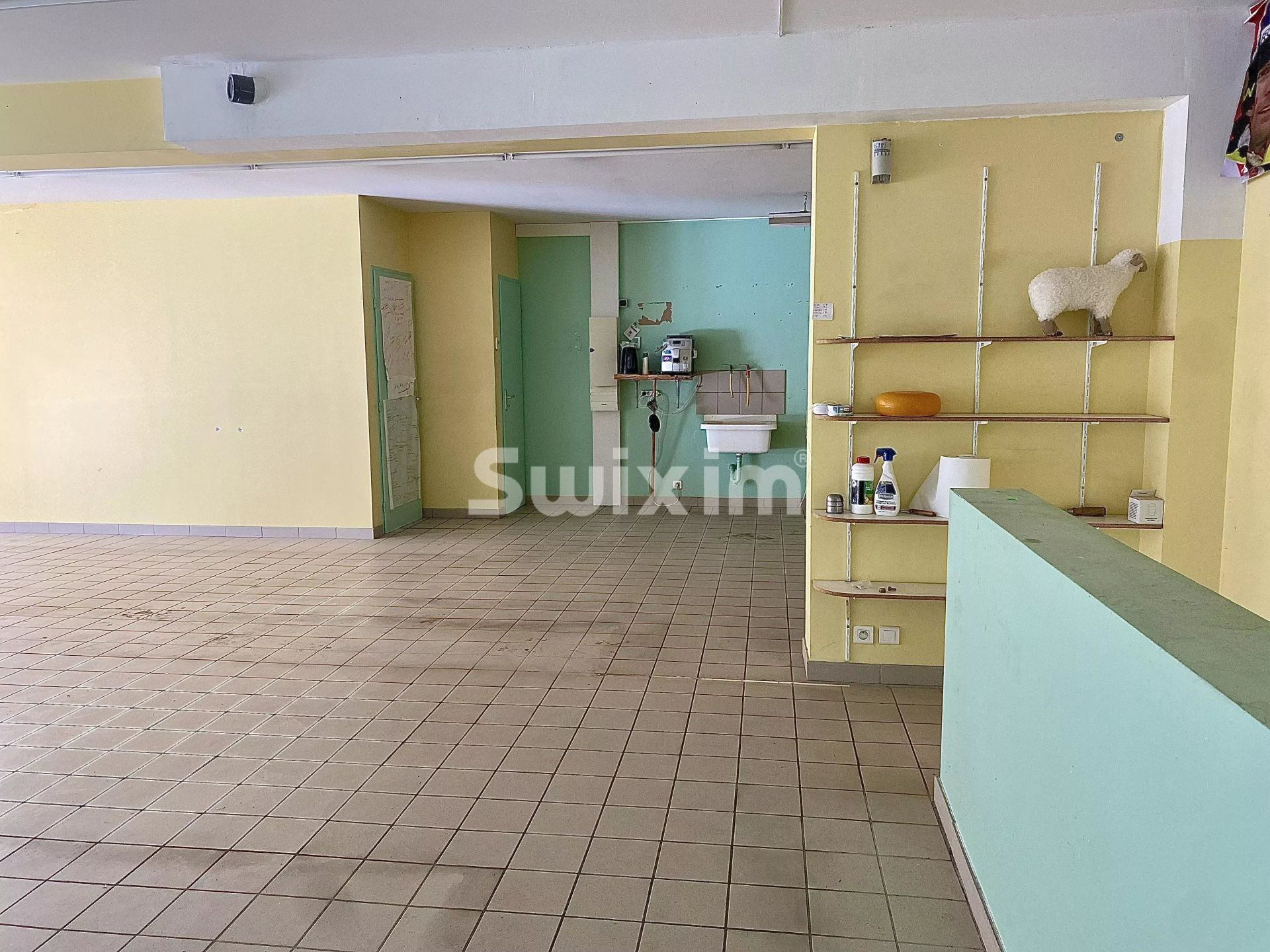 commercial local for sale on Thorens-Glières (74570)