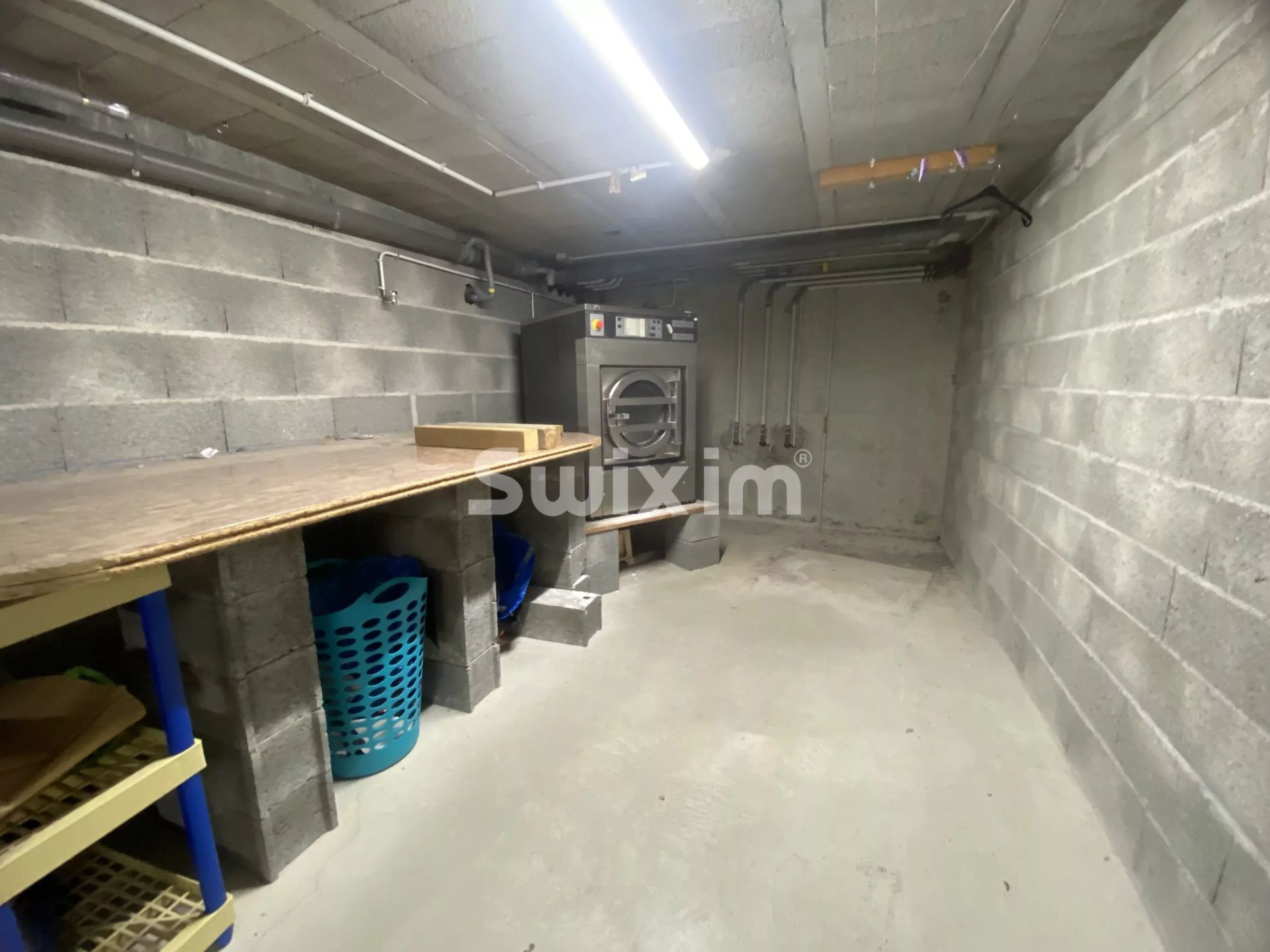 commercial local for sale on Thorens-Glières (74570)