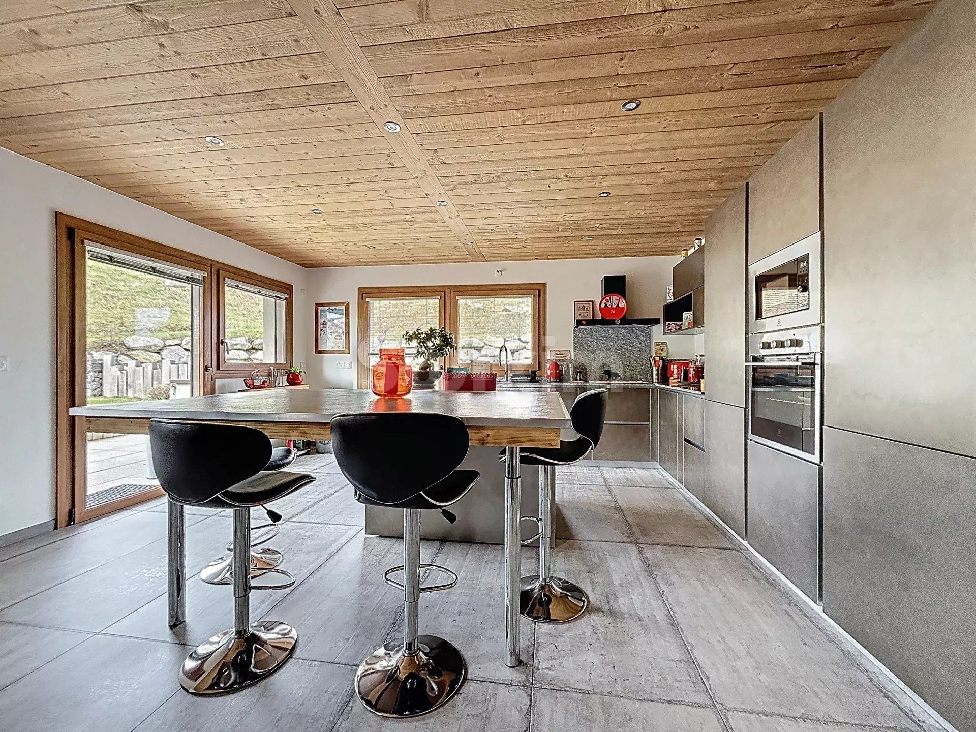 appartamento 5 Camere in vendita su Combloux (74920)