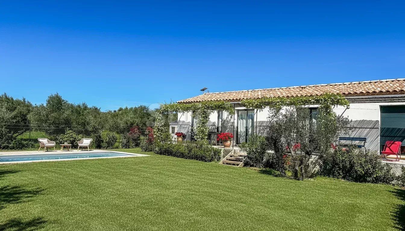 villa 3 Salas en venta en Saint-Maximin (30700)
