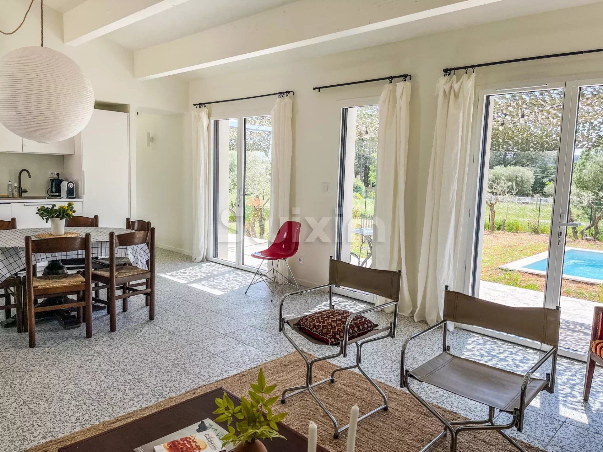 villa 3 Salas en venta en Saint-Maximin (30700)