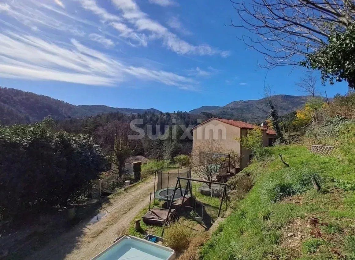 villa 4 Rooms for sale on Génolhac (30450)