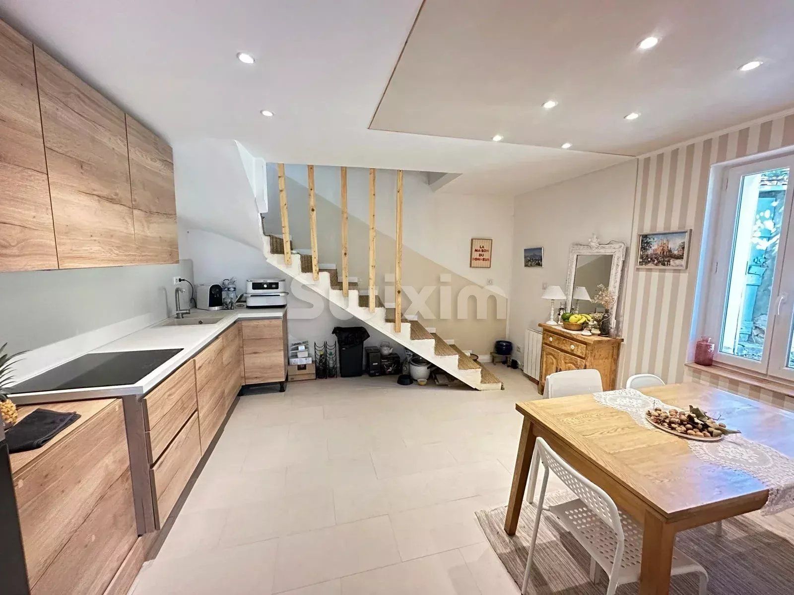 casa 3 Quartos para venda sobre Nîmes (30900)