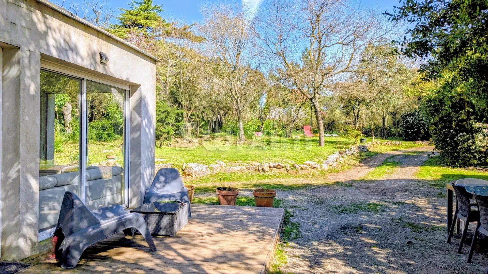 casa 3 Quartos para venda sobre Nîmes (30900)