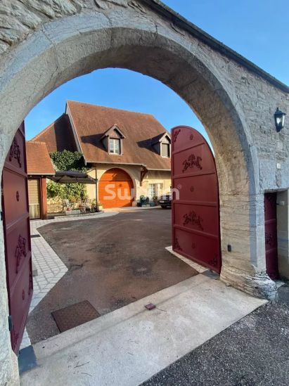 Vente Maison Lavans-lès-Dole 11&nbsp;Pièces 394&nbsp;m²