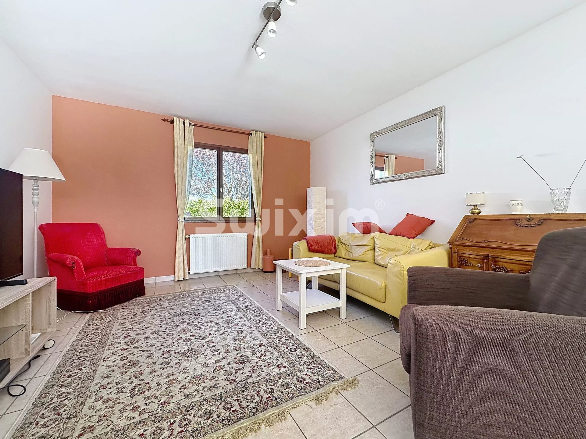 casa 5 Quartos para aluguer sobre Ségny (01170)