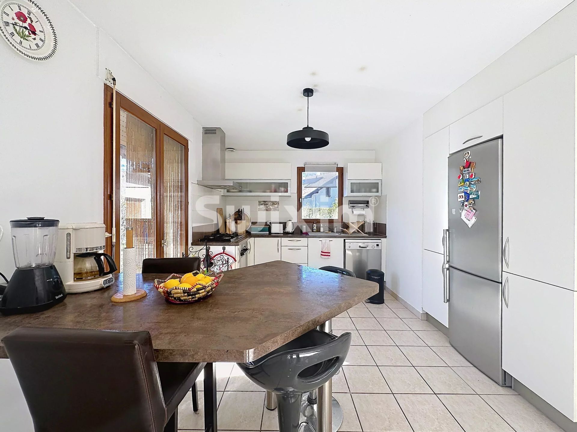 casa 5 Quartos para aluguer sobre Ségny (01170)