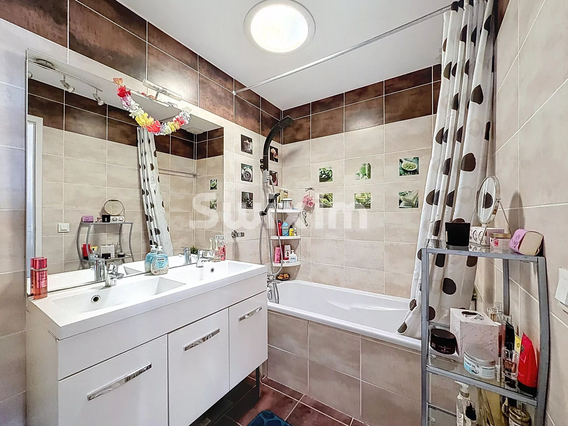 appartamento 4 Camere in vendita su Saint-Jean-de-Gonville (01630)