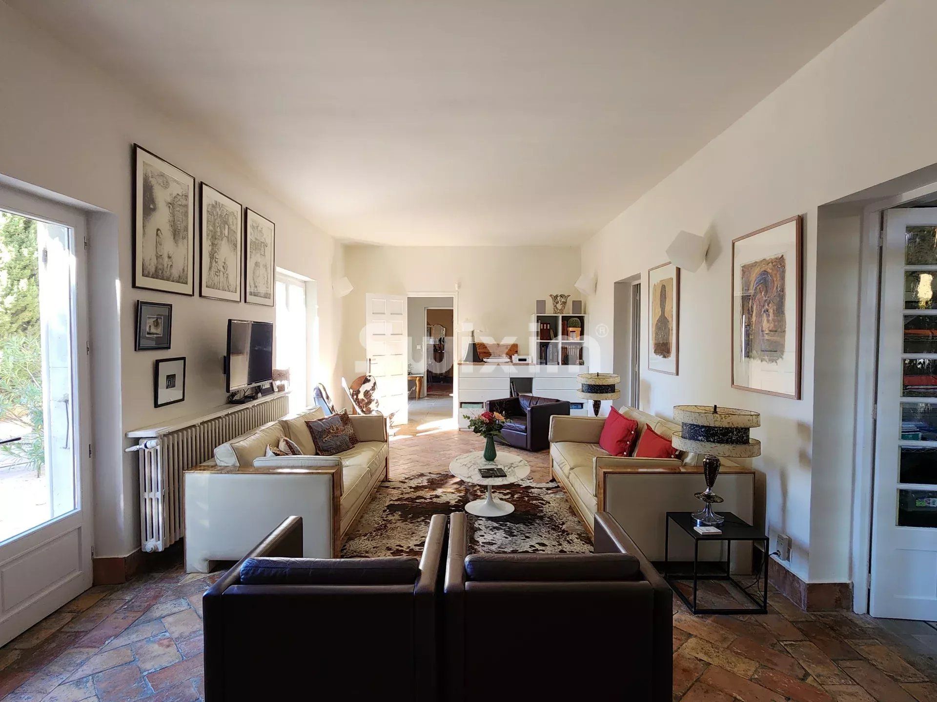 casa 10 Quartos para venda sobre Sainte-Cécile-les-Vignes (84290)