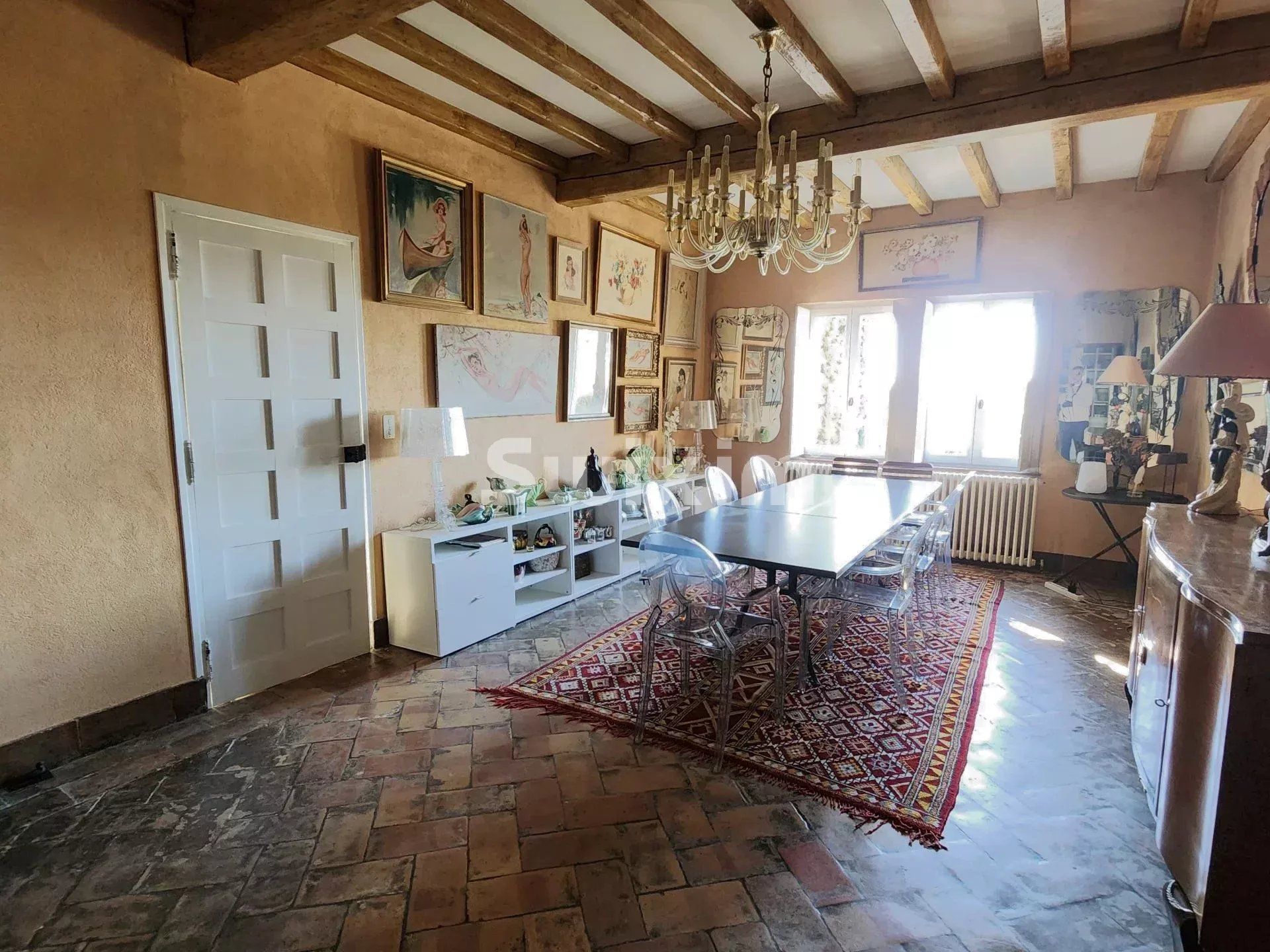 casa 10 Quartos para venda sobre Sainte-Cécile-les-Vignes (84290)