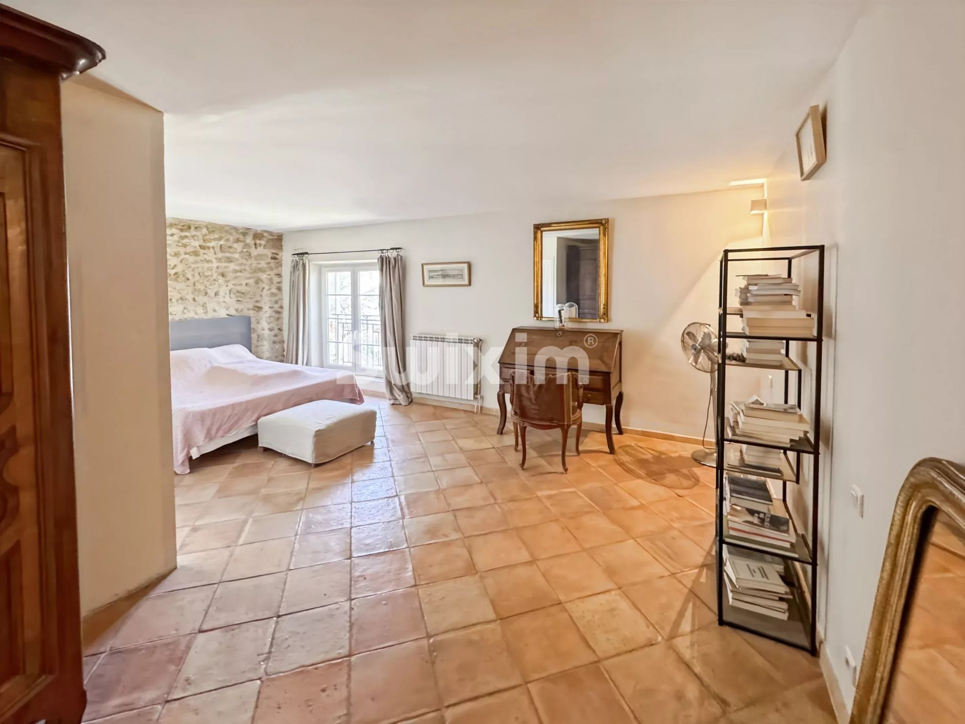 casa 7 Quartos para venda sobre Sainte-Cécile-les-Vignes (84290)