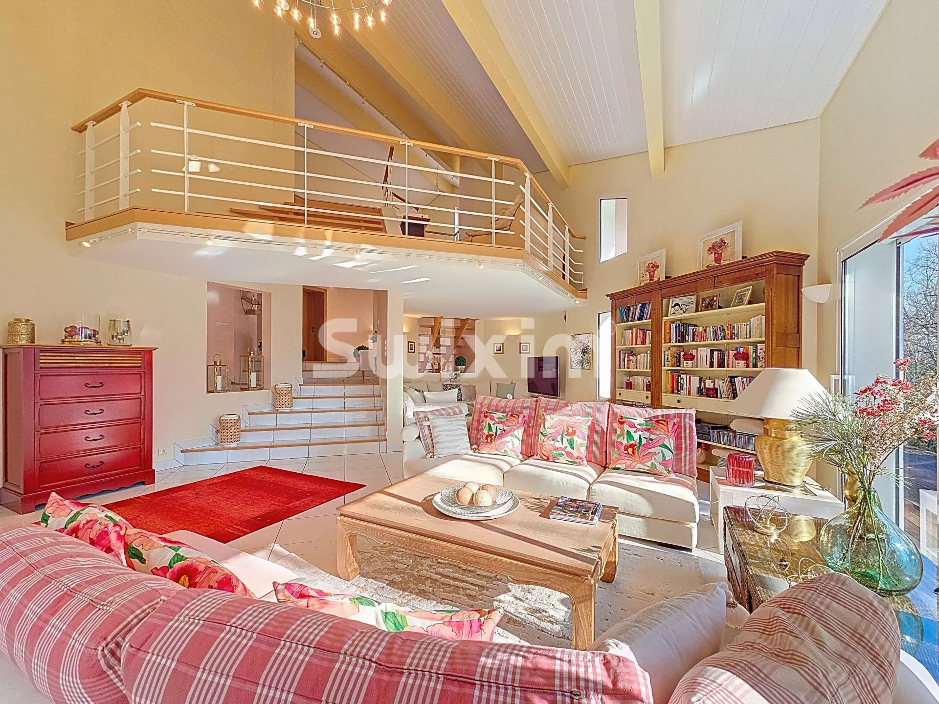 casa 5 Quartos para venda sobre Échenevex (01170)