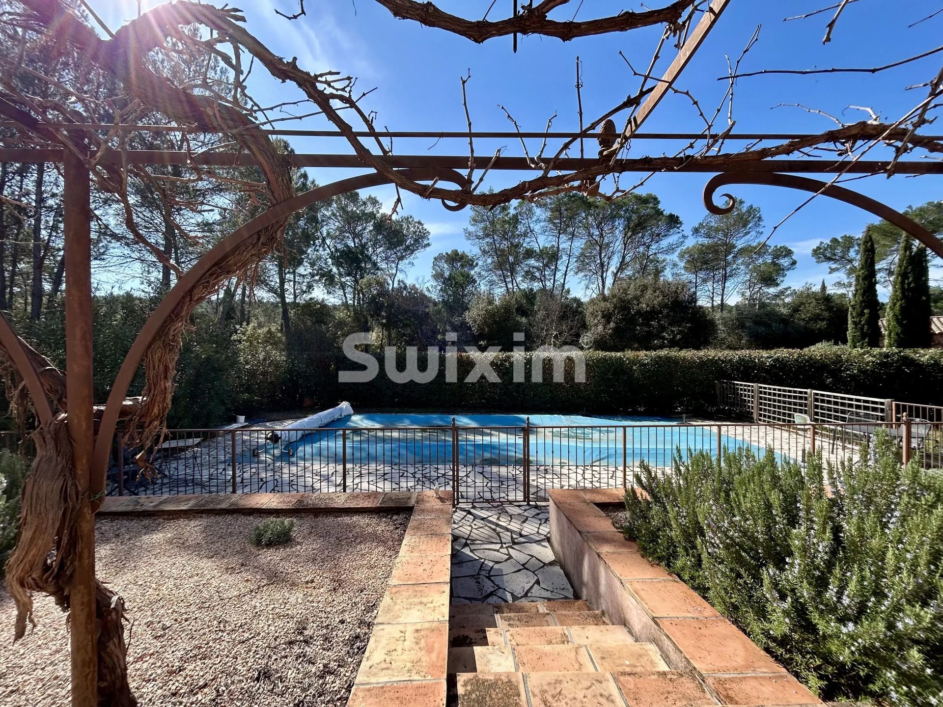 villa 5 Rooms for sale on Les Arcs (83460)