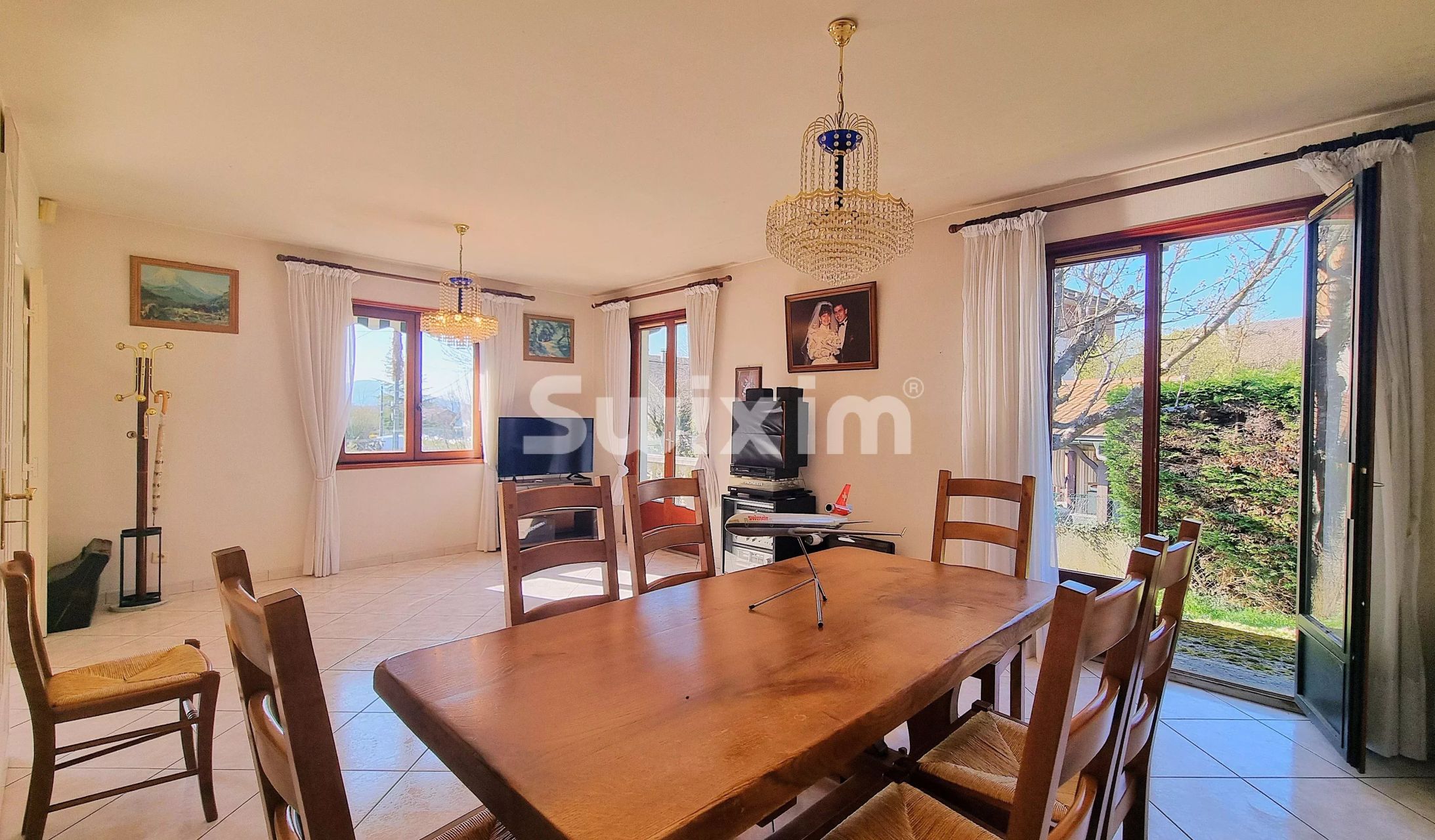 house 6 Rooms for sale on Bonne (74380)