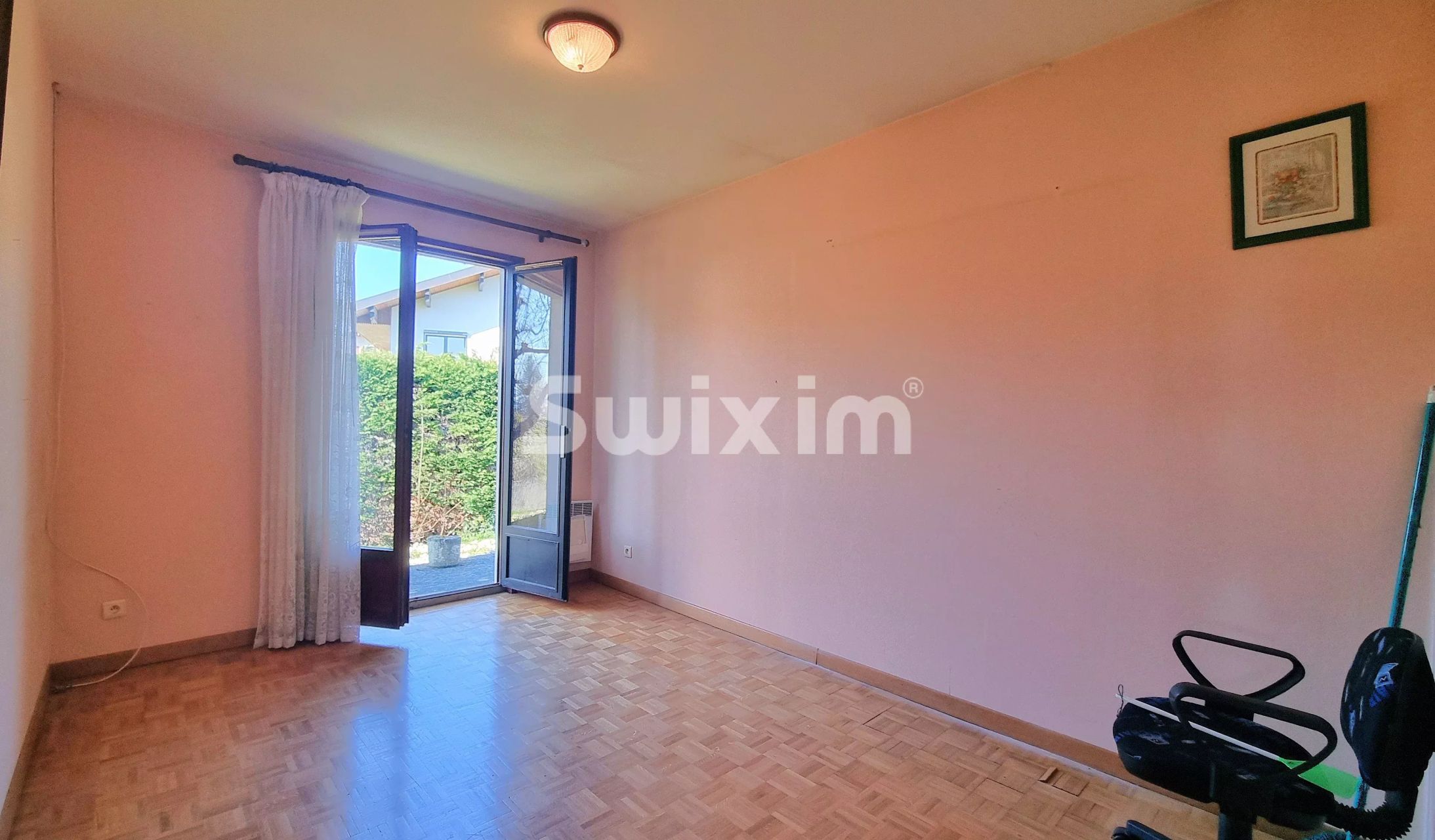 house 6 Rooms for sale on Bonne (74380)