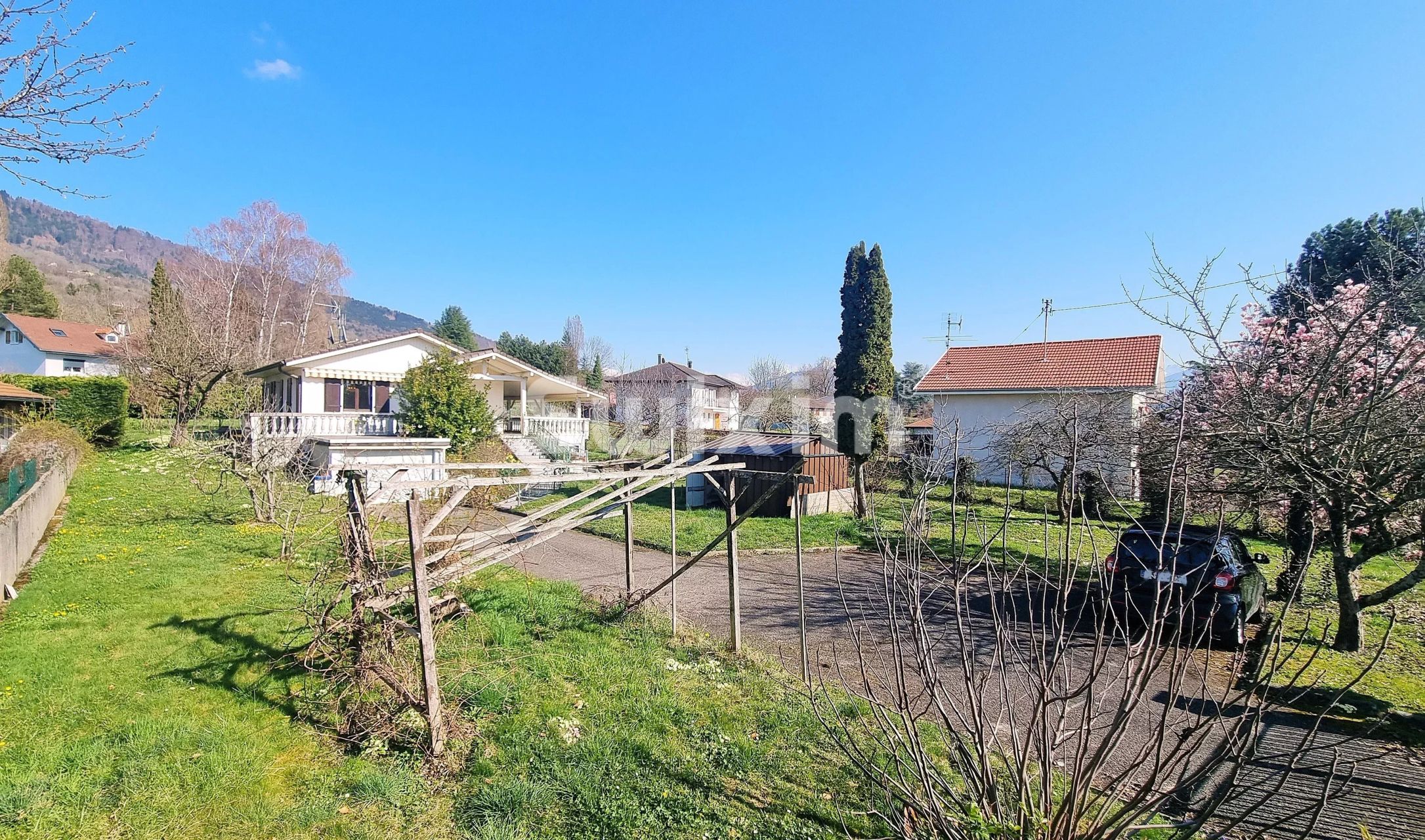 haus 6 Zimmer zum verkauf auf Bonne (74380)