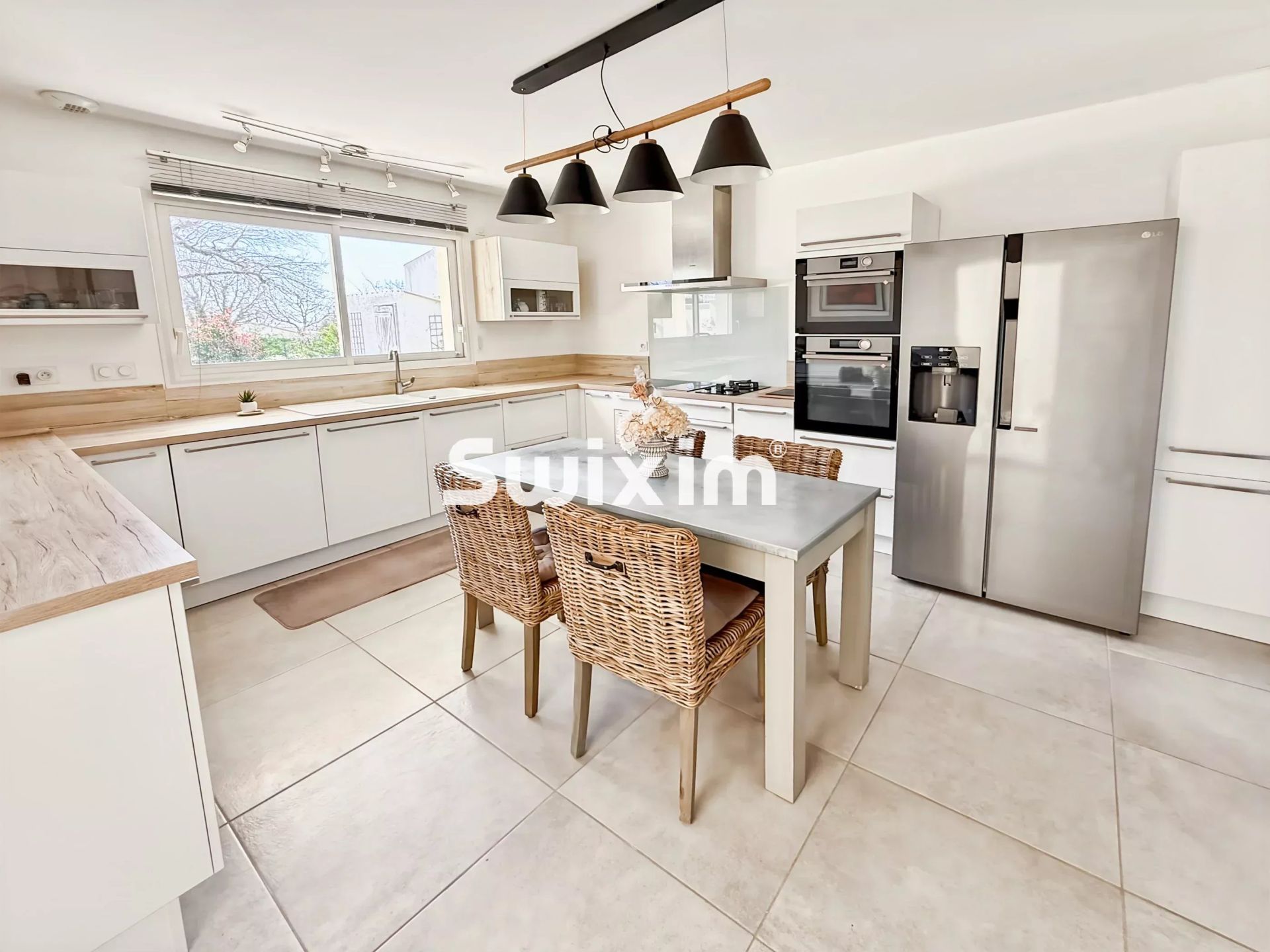 casa 5 Salas en venta en Donzère (26290)