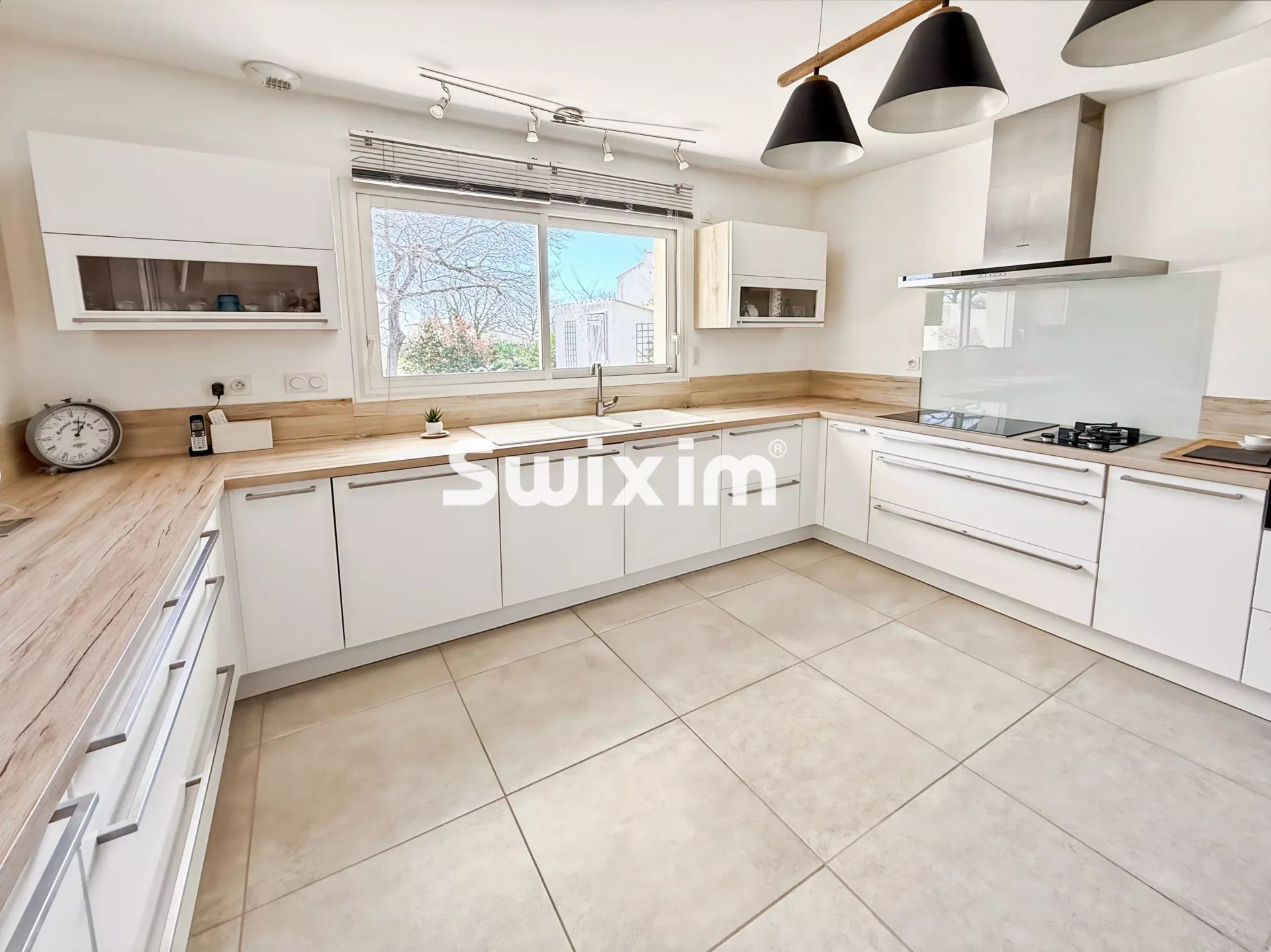 casa 5 Salas en venta en Donzère (26290)