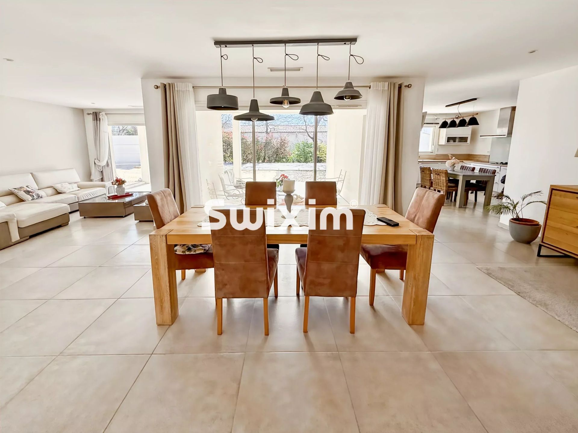 casa 5 Salas en venta en Donzère (26290)