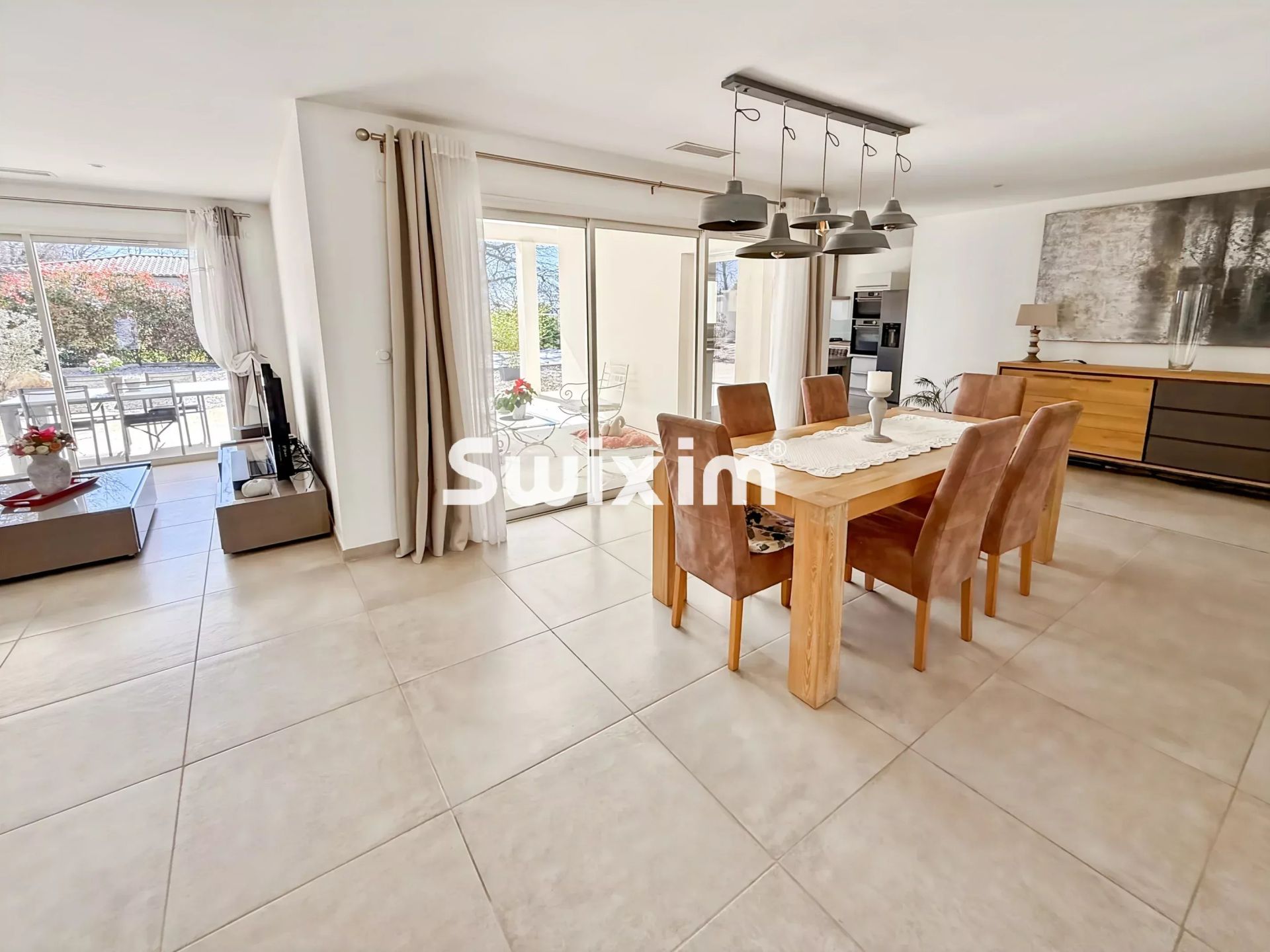 casa 5 Salas en venta en Donzère (26290)