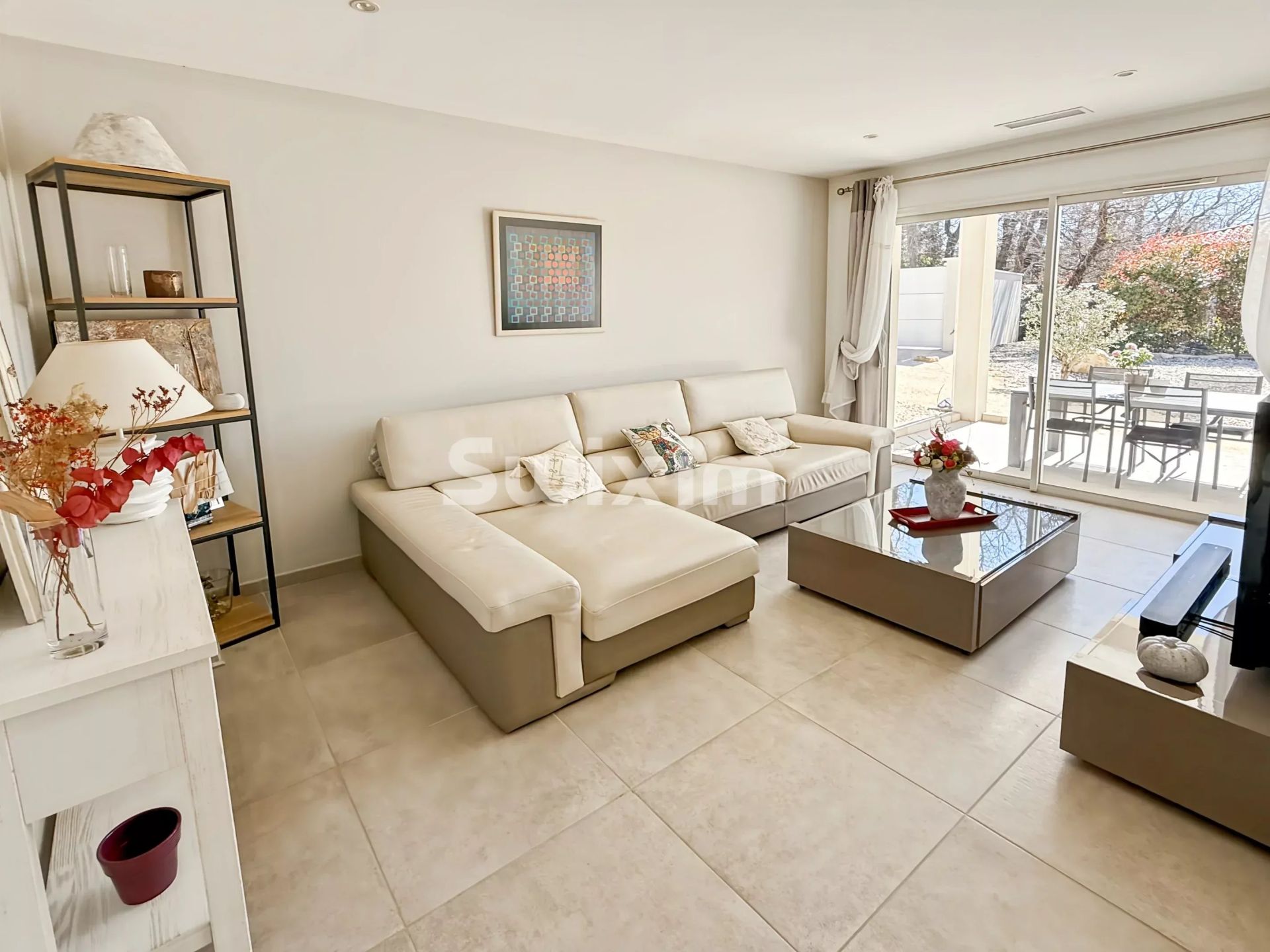 casa 5 Salas en venta en Donzère (26290)