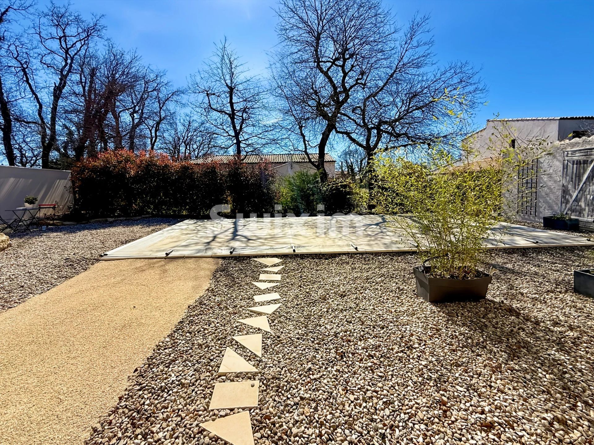 casa 5 Salas en venta en Donzère (26290)