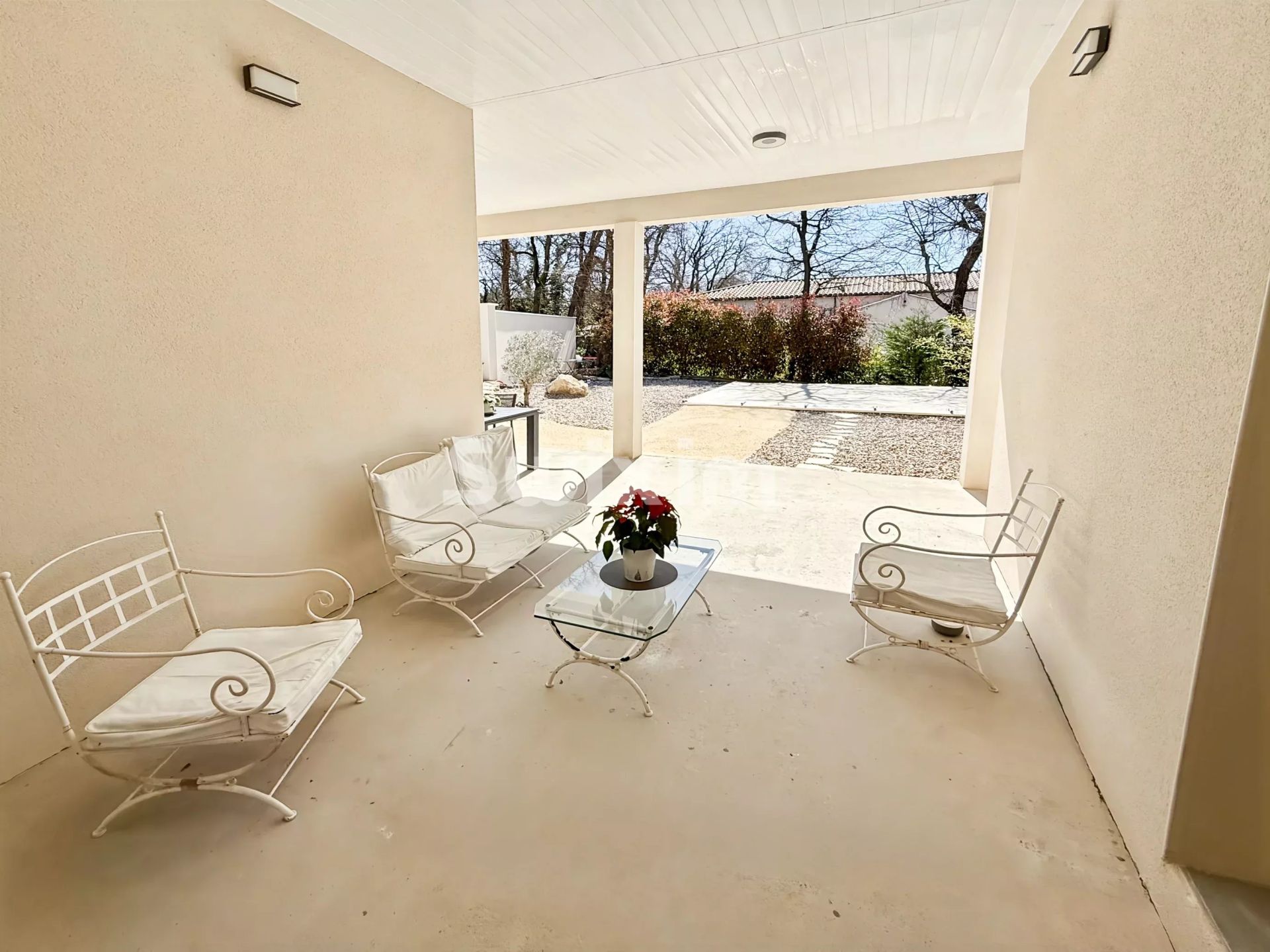 casa 5 Salas en venta en Donzère (26290)