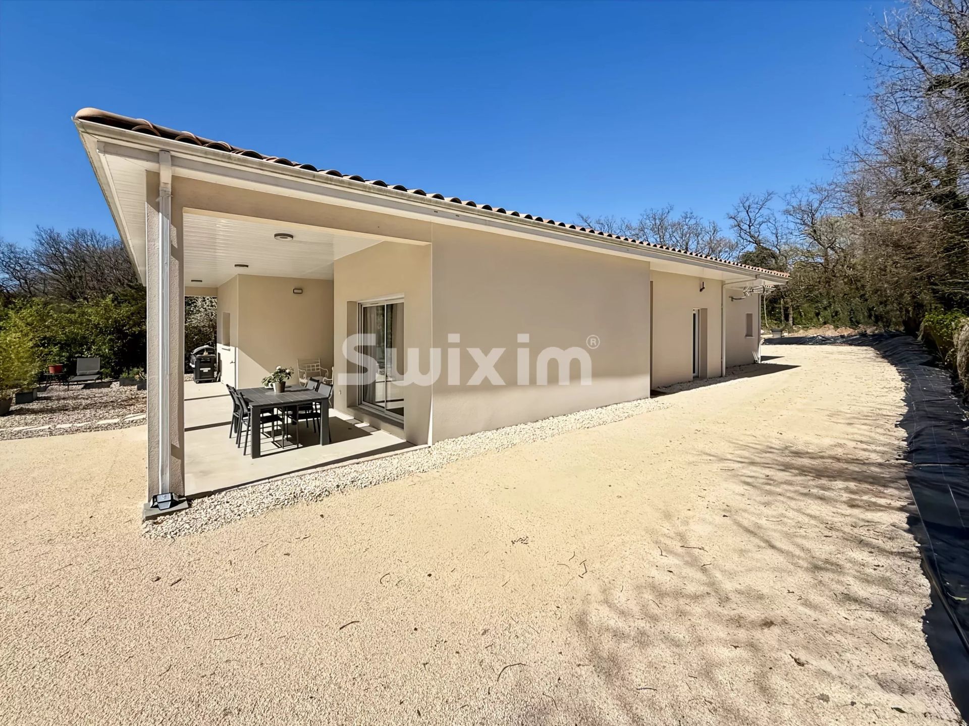 casa 5 Salas en venta en Donzère (26290)