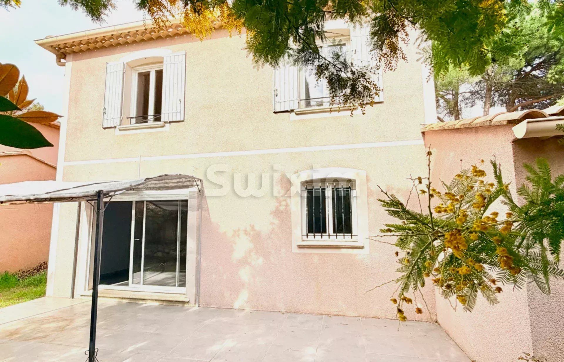 villa 4 Camere in vendita su Bagnols-sur-Cèze (30200)