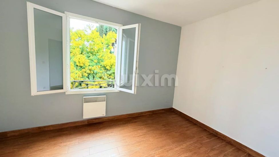 Vente Villa Bagnols-sur-Cèze 4&nbsp;Pièces 100&nbsp;m²