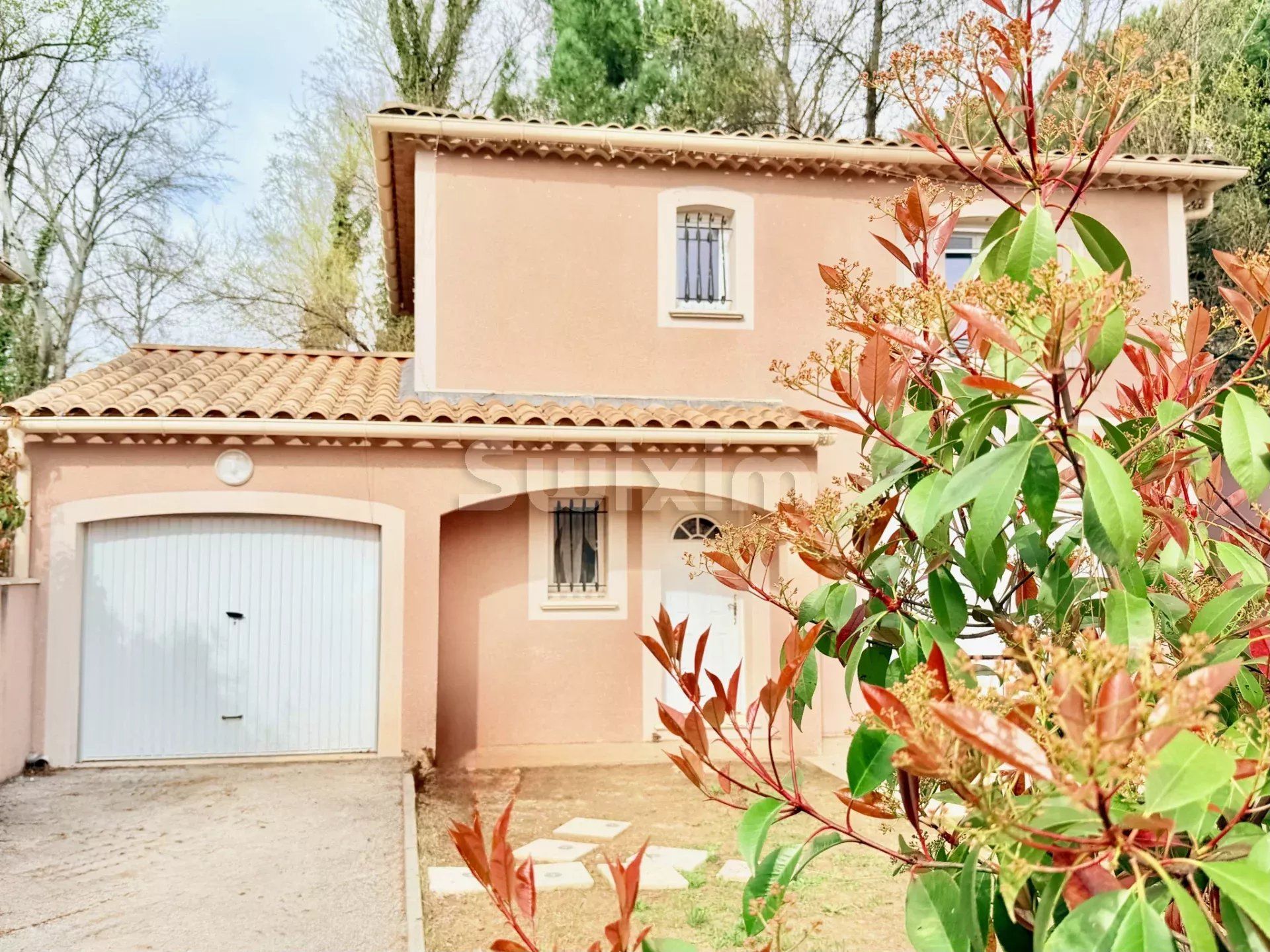 villa 4 Camere in vendita su Bagnols-sur-Cèze (30200)