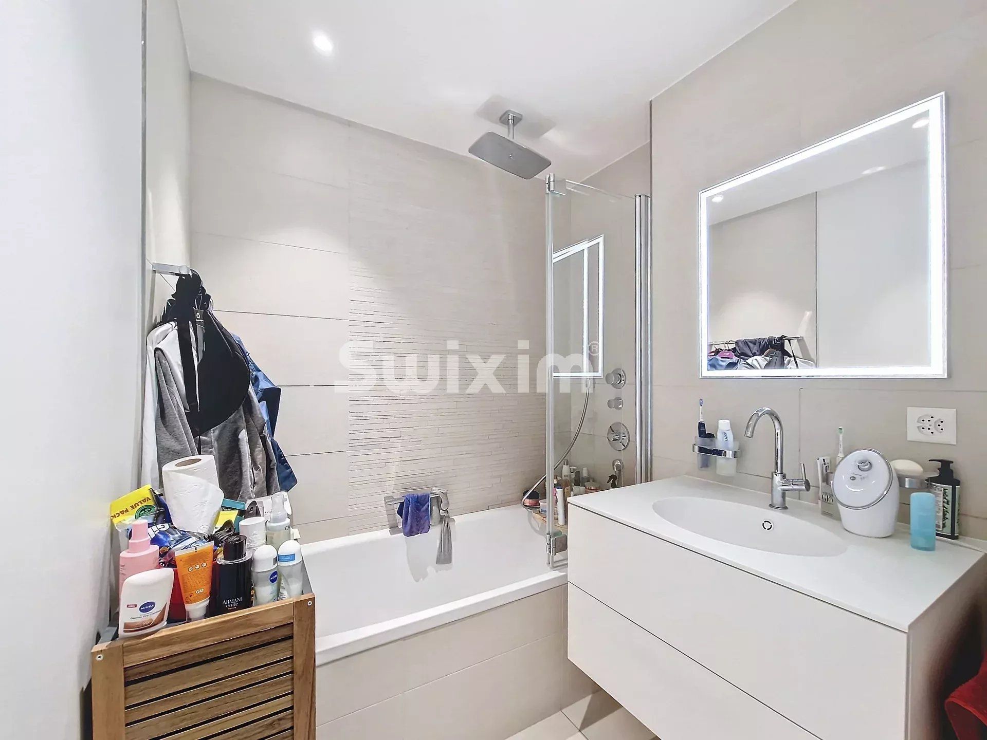 casa 5.5 Camere in affitto su Bassins (1269)