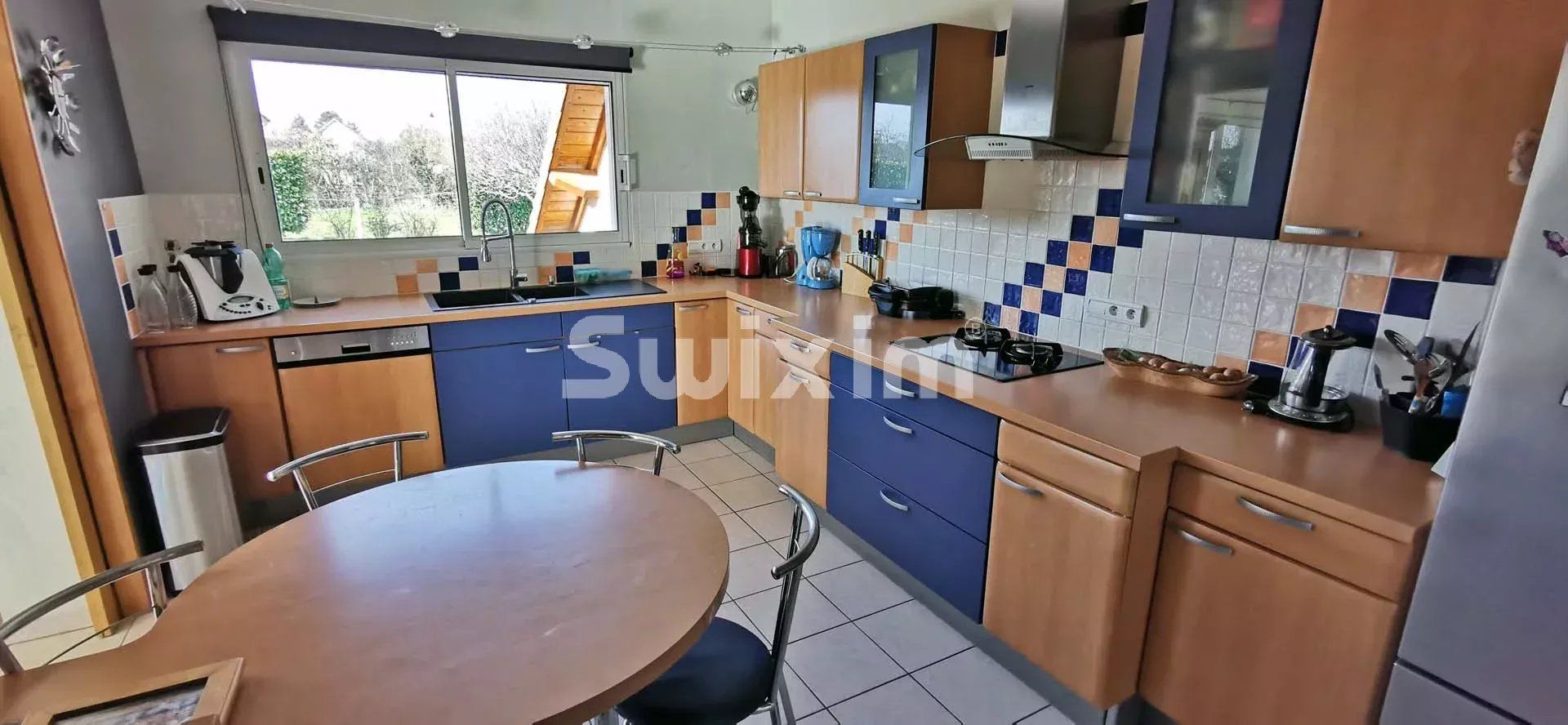 casa 7 Camere in vendita su Parcey (39100)