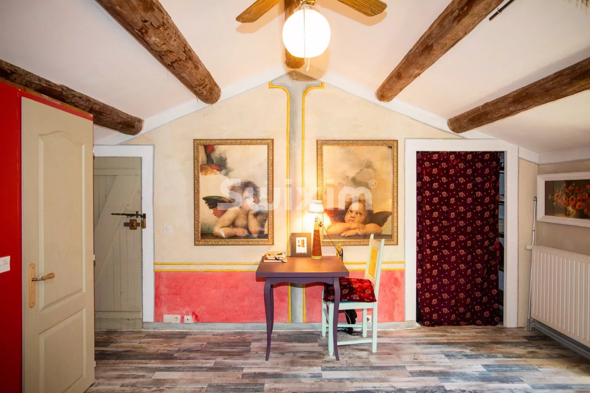 casa 8 Quartos para venda sobre Valaurie (26230)