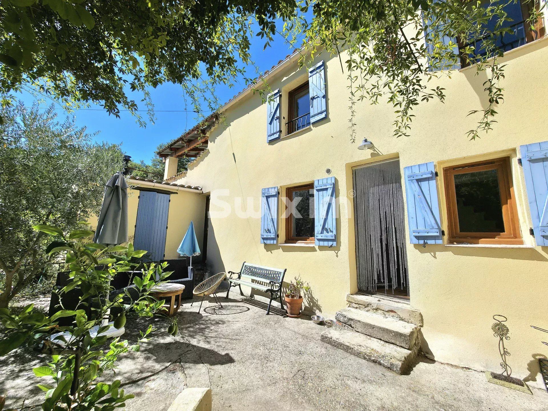 casa 5 Camere in vendita su Visan (84820)