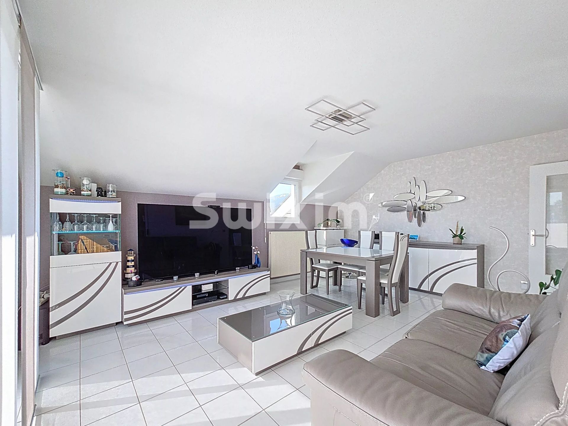 appartamento 4 Camere in vendita su Gex (01170)