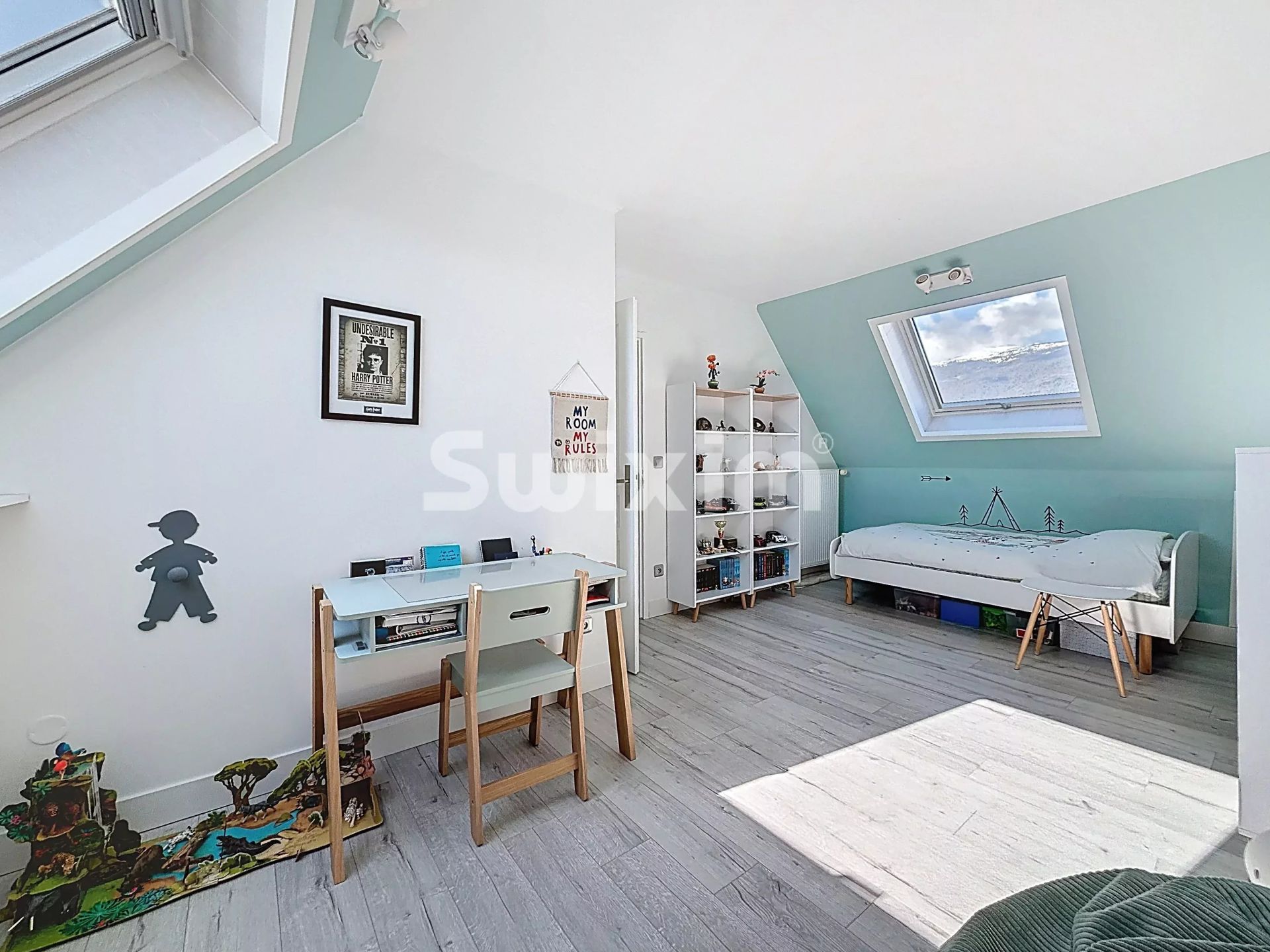 casa 8 Quartos para venda sobre Saint-Genis-Pouilly (01630)