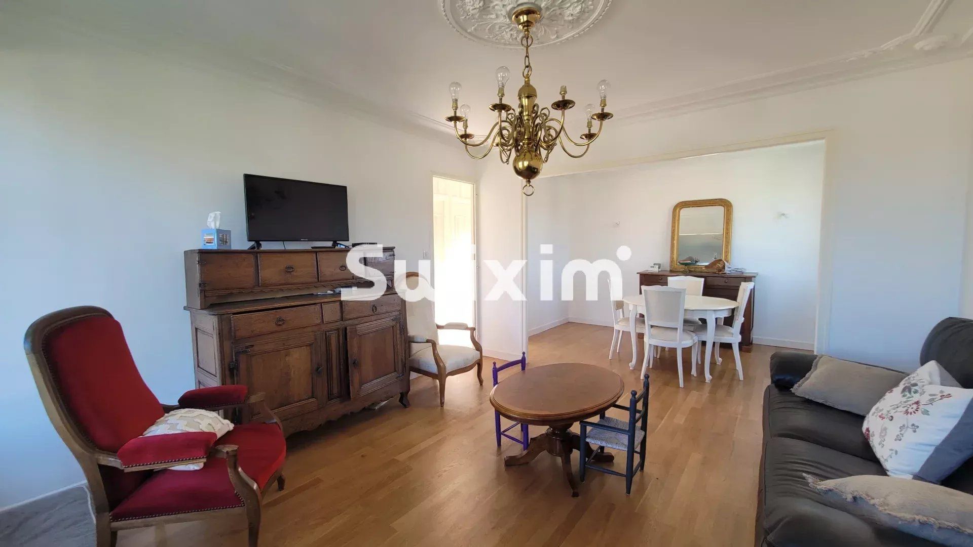 casa 6 Camere in vendita su Lons-le-Saunier (39000)