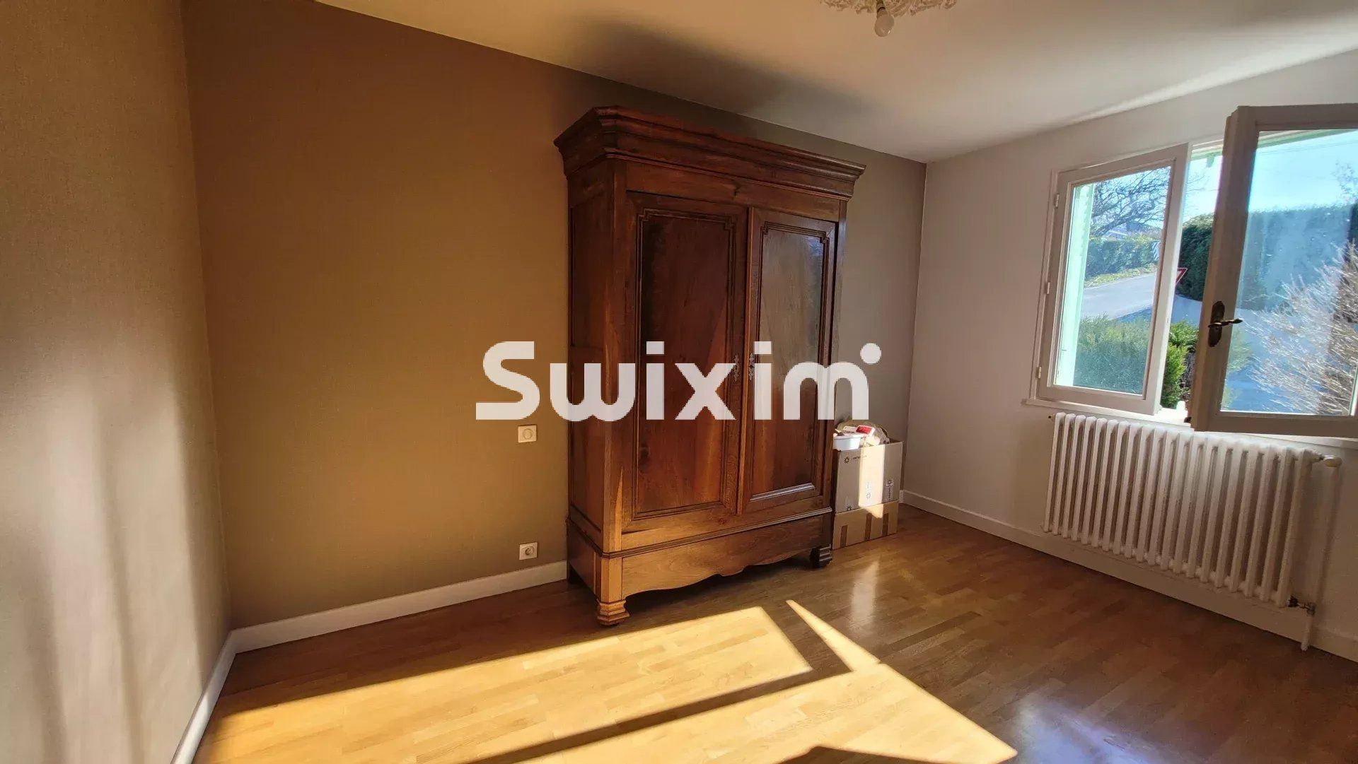 casa 6 Camere in vendita su Lons-le-Saunier (39000)