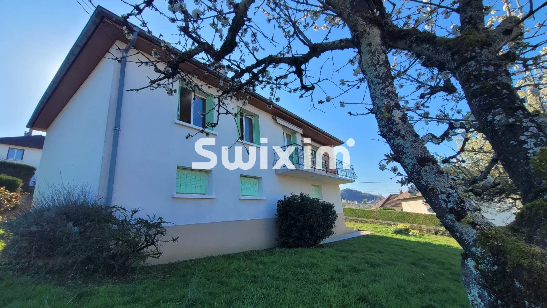 casa 6 Camere in vendita su Lons-le-Saunier (39000)