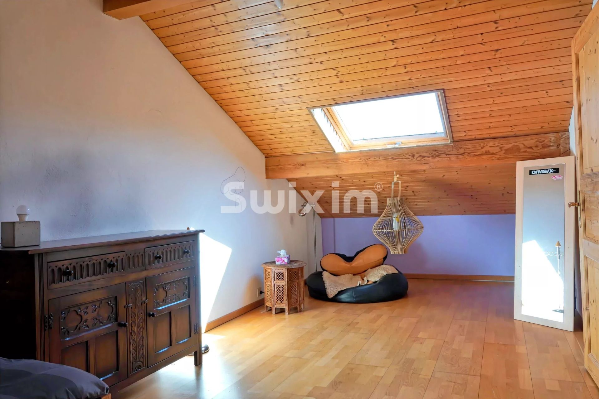 house 6 Rooms for rent on Aubonne (1170)