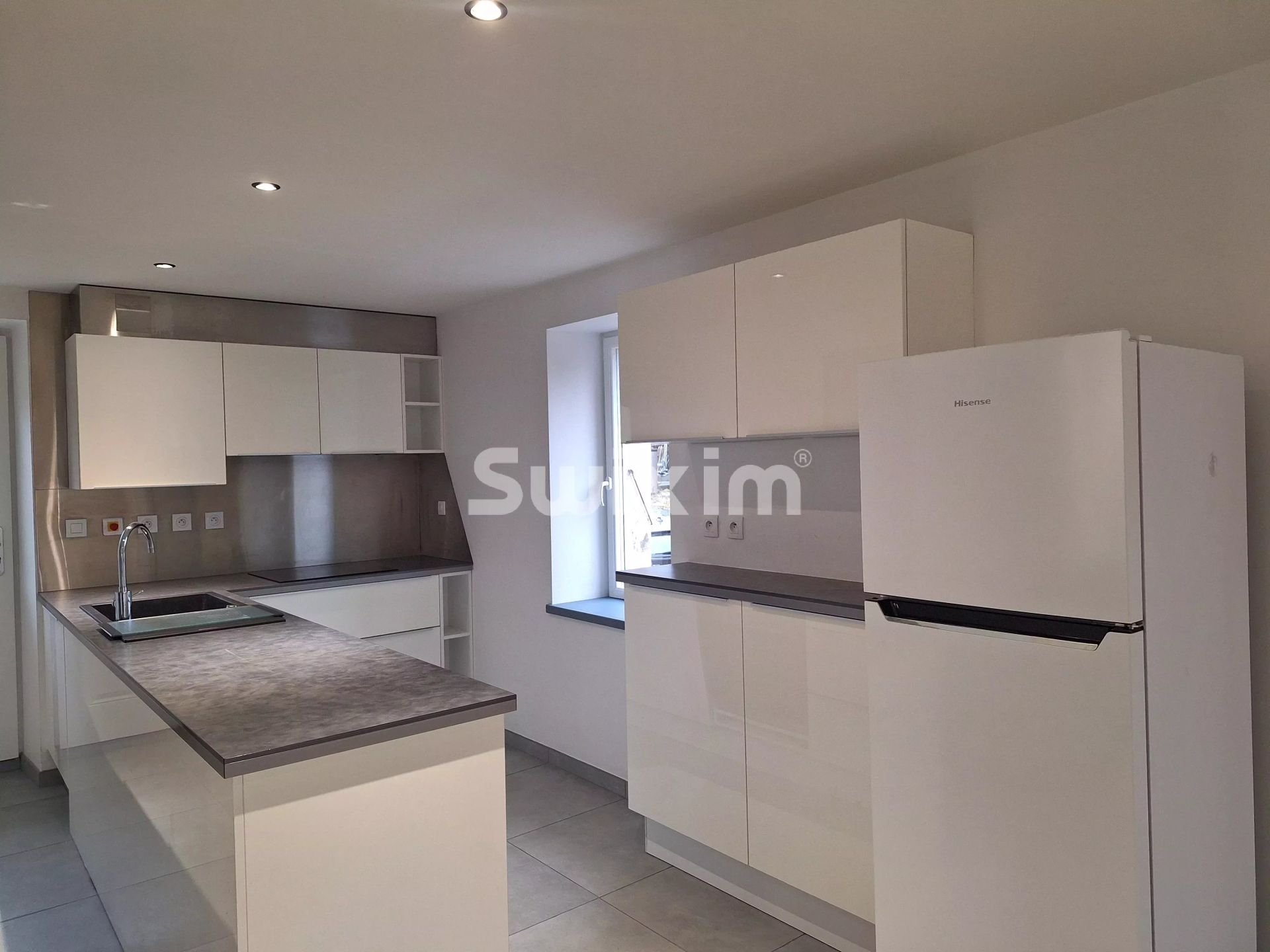 house 3 Rooms for sale on Chilly (74270)