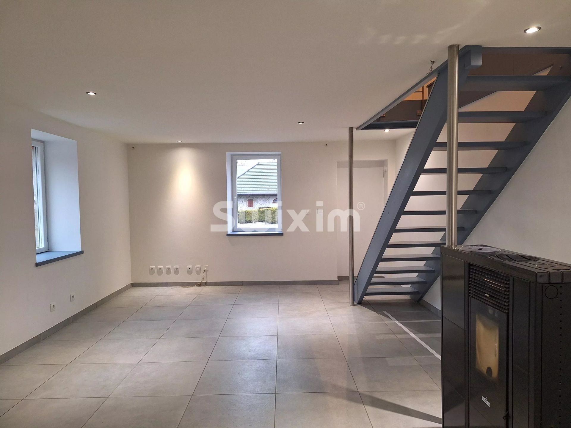 house 3 Rooms for sale on Chilly (74270)