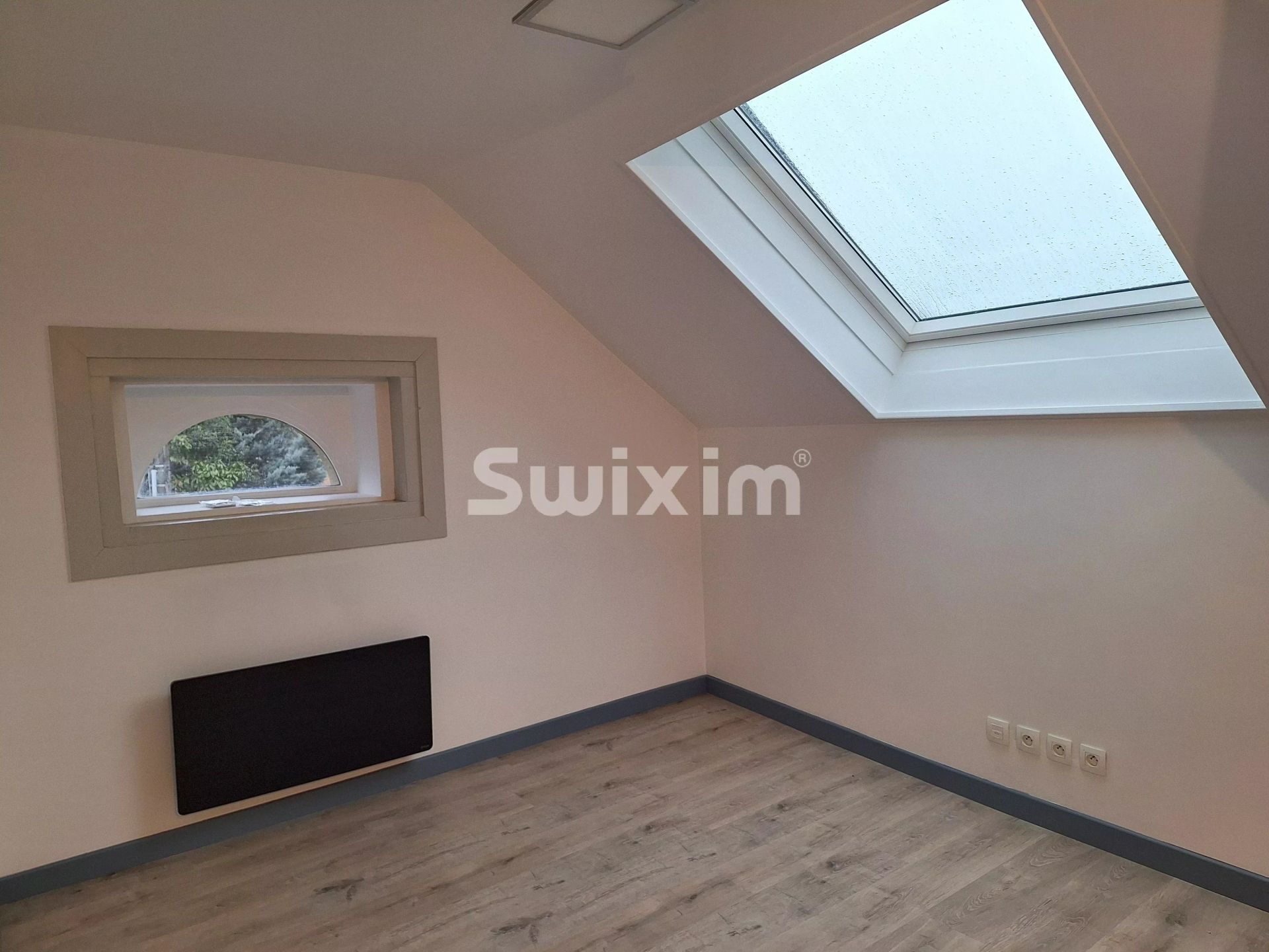 house 3 Rooms for sale on Chilly (74270)