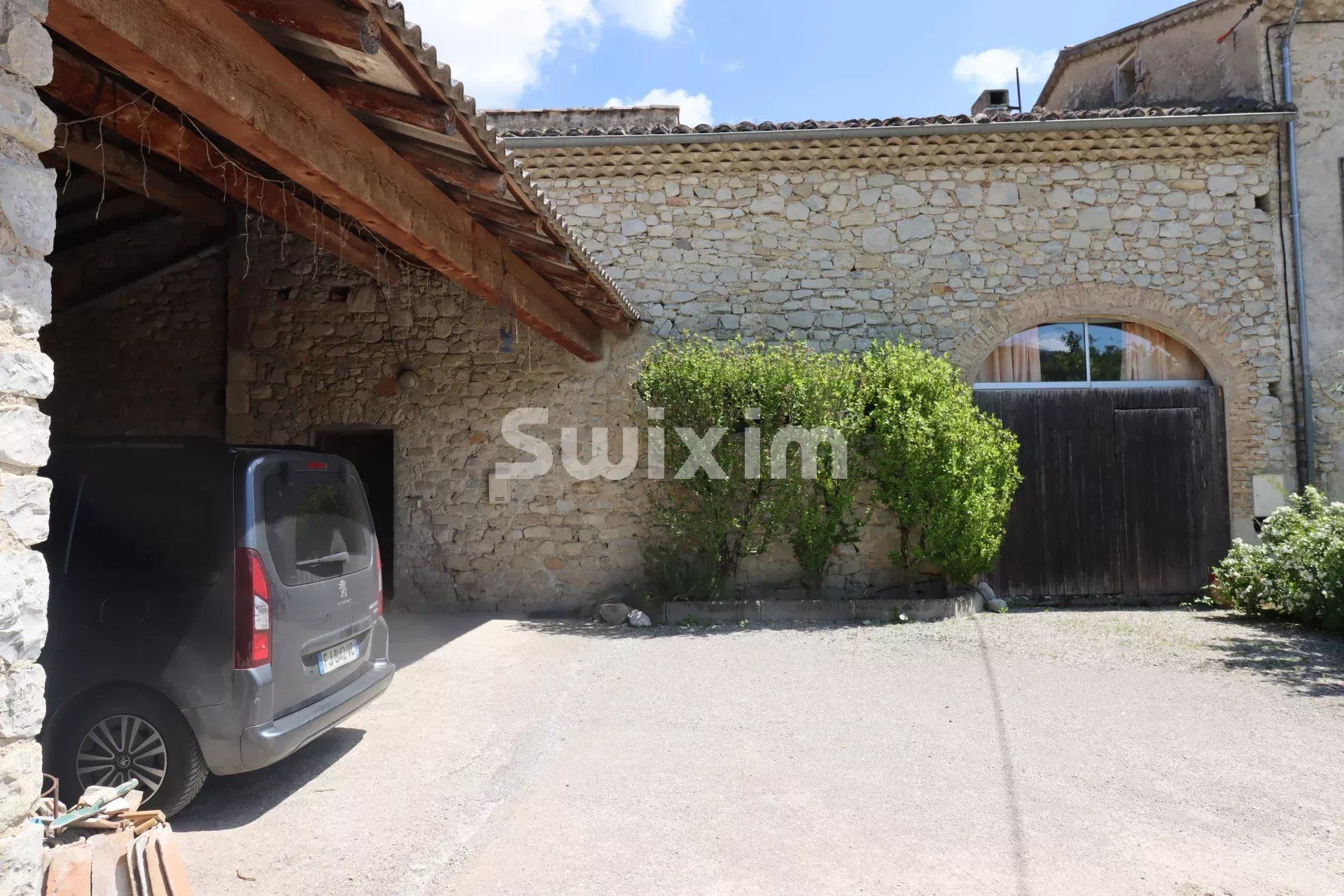 casa 16 Quartos para venda sobre Saint-Julien-en-Quint (26150)