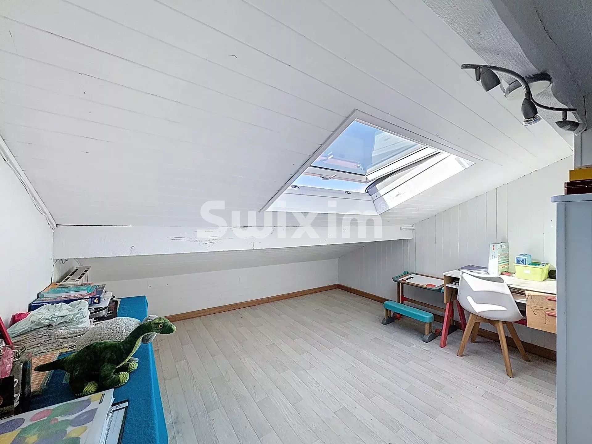 apartment 2 Rooms for sale on Ornex (01210)