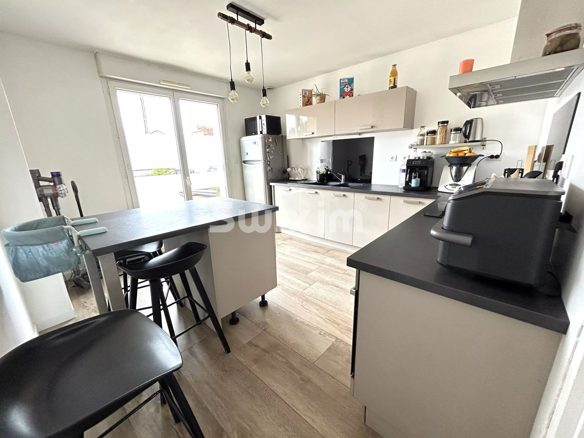 house 6 Rooms for sale on Auxonne (21130)