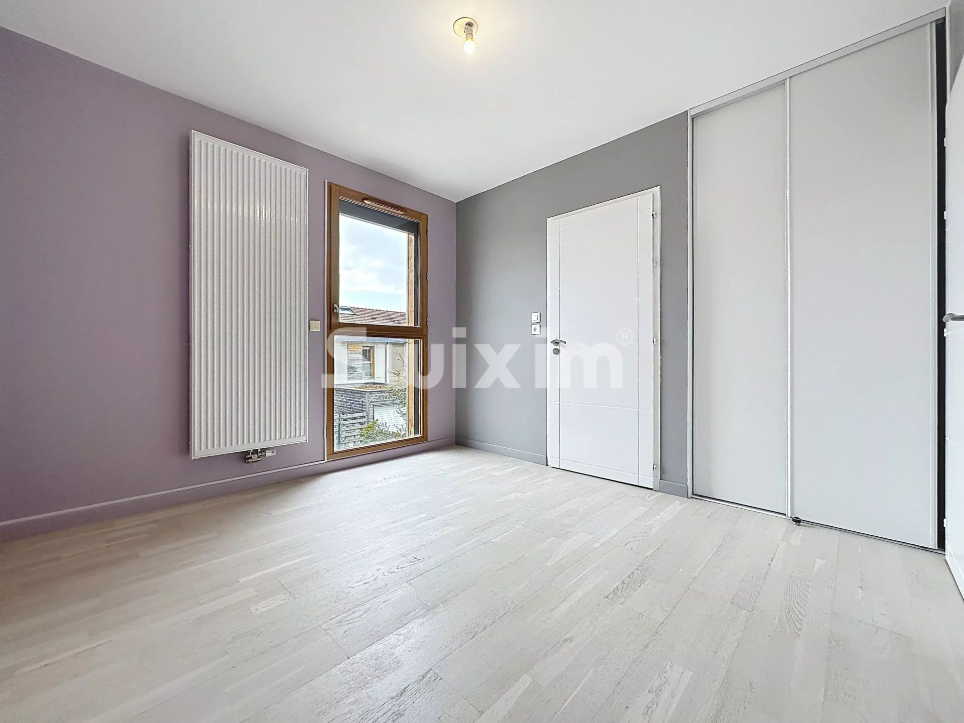 house 5 Rooms for rent on Échenevex (01170)