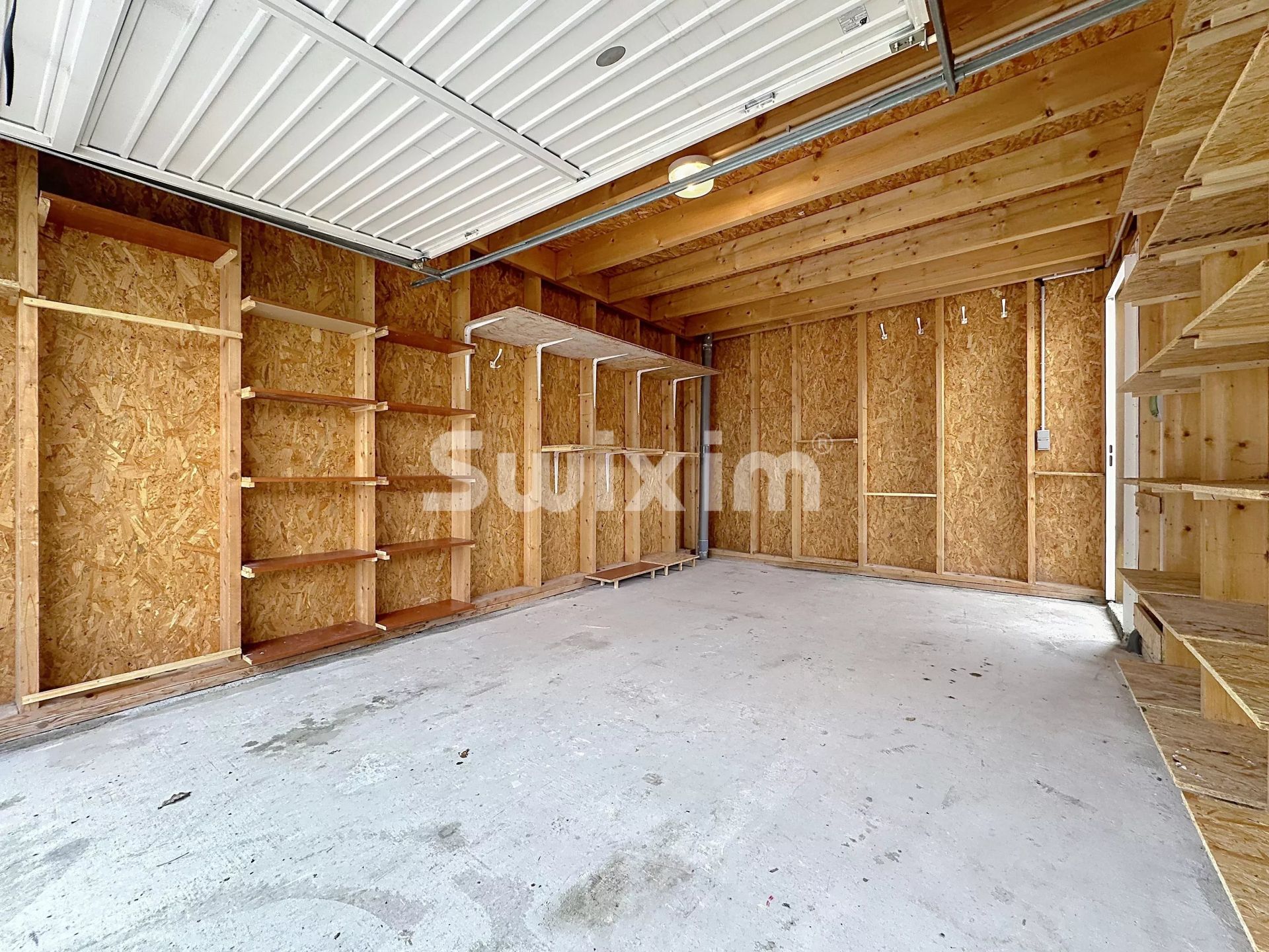 house 5 Rooms for rent on Échenevex (01170)