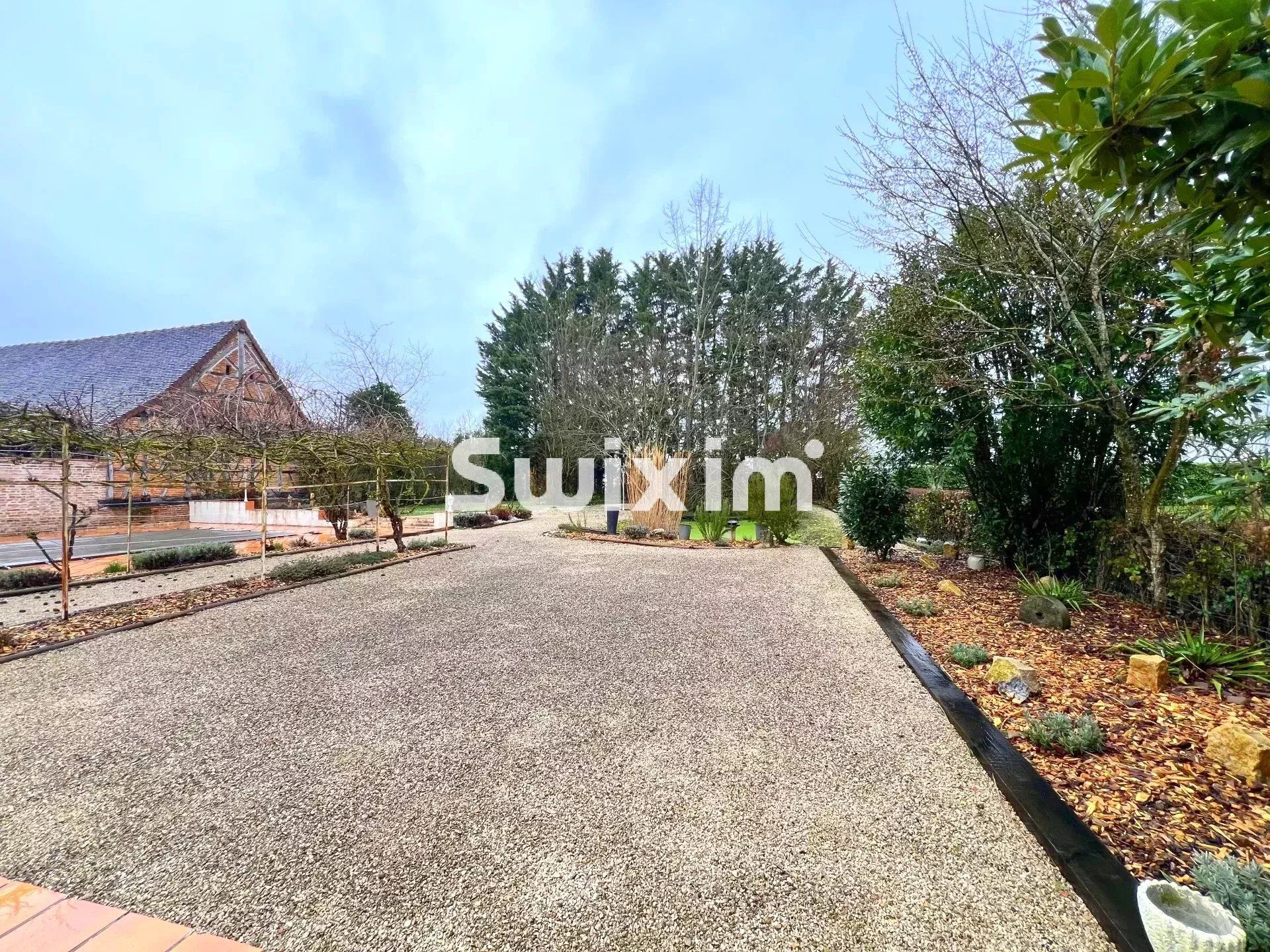 casa 10 Salas en venta en Saint-Germain-du-Bois (71330)